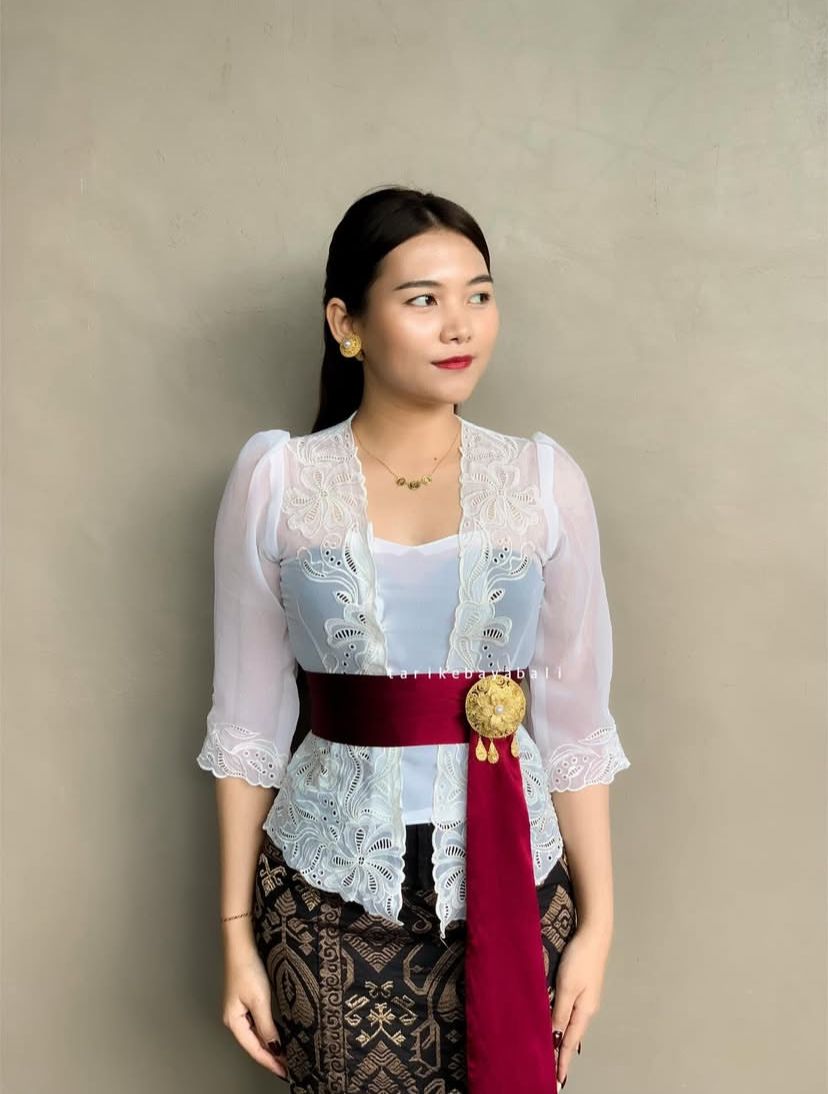 Kebaya Kain Sari